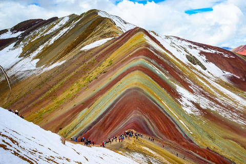 Cusco: Rainbow Mountain and Red Valley Day Trip with Meals