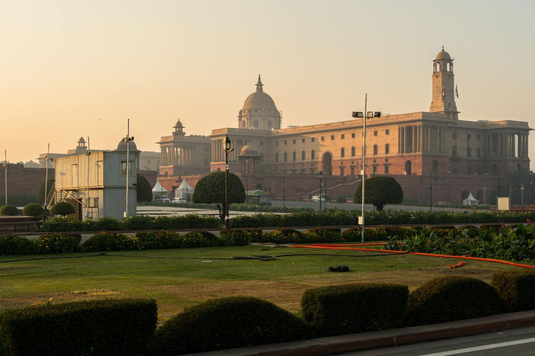 Delhi: Motorradtour mit Guide am Connaught Place
