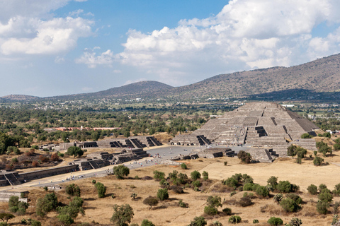 Città del Messico: tour di Teotihuacan, Tlatelolco e GuadalupeTour privato