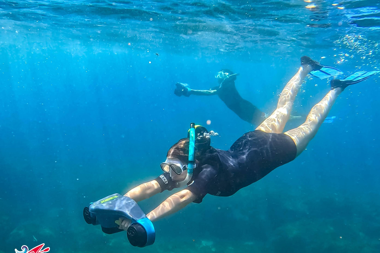 Nerja-Maro: Snorkeling & Sea Scooter Nerja: Maro-Cerro Gordo Boat Tour w Snorkeling & Sea Scooter