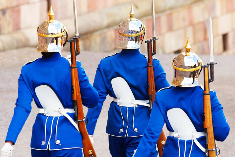 Stockholm: Royal Palace Entry & Gamla Stan Guided Tour