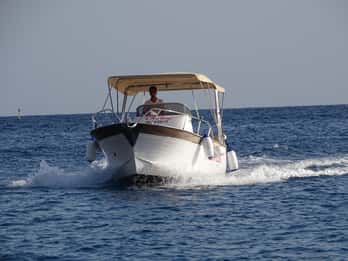 Passeio de barco particular de 4 horas
