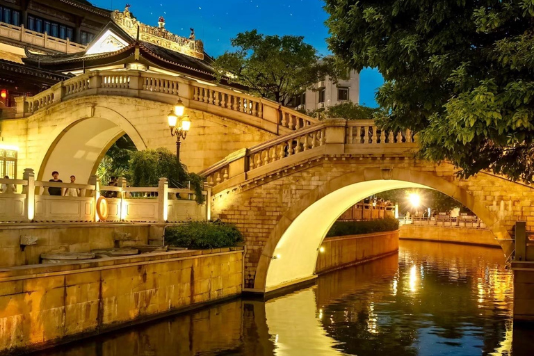 Guangzhou : visite guidée d&#039;une journée entre tradition et modernitéGuangzhou : visite guidée d&#039;une journée en transports en commun