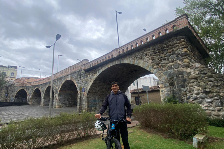 Cuenca by bike: History, Nature, and Snacks. Cuenca by bike: History, Nature, and Aperitifs.
