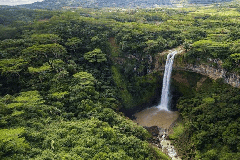 Chamarel 7 Colours &amp; Waterfalls - ekskluzywna wycieczka na południowy zachód