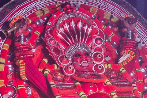 Kochi : Theyyam and Kalaripayattu Show Entry Ticket