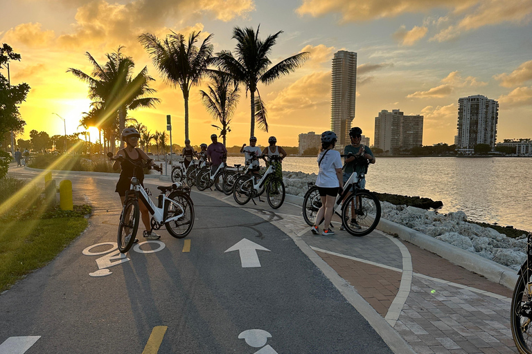 Miami: E-bike tour with local guide Golden Hour Magic Ride Miami: E-bike tour with local guide