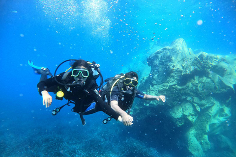 Santorini: Experiência de mergulho com cilindro na caldeira vulcânicaMergulho autônomo