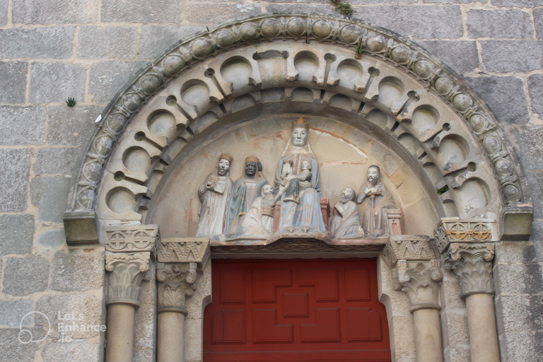 Natale a Santiago de Compostela: un viaggio tra luci e pietraNatale a Santiago: un tour tra luci e pietra