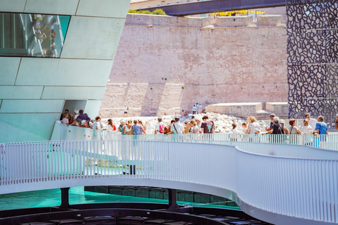 Tour por Cassis, paseo en barco por las Calanques y visita a la Cueva CosquerTour por Cassis, paseo en barco por las Calanques y visita a la cueva Cosquer