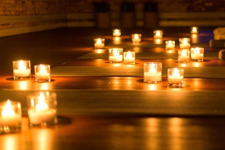 Jávea: Candlelit Yoga, Meditation & Journaling (English)