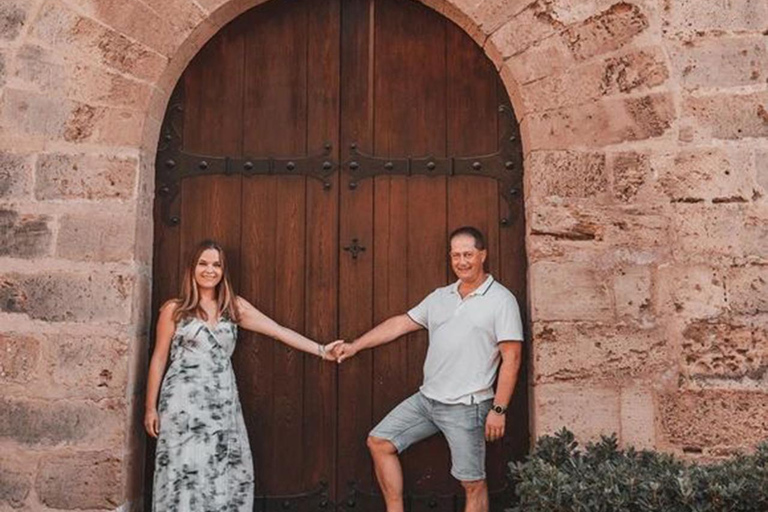 Instagram tour in Palma de Mallorca with a private photographer