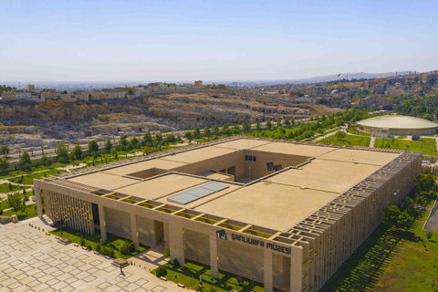 Da Istanbul: Göbekli Tepe e Monte Nemrut Tour di 2 giorniDa Istanbul: tour giornaliero di Göbekli Tepe e Şanlıurfa