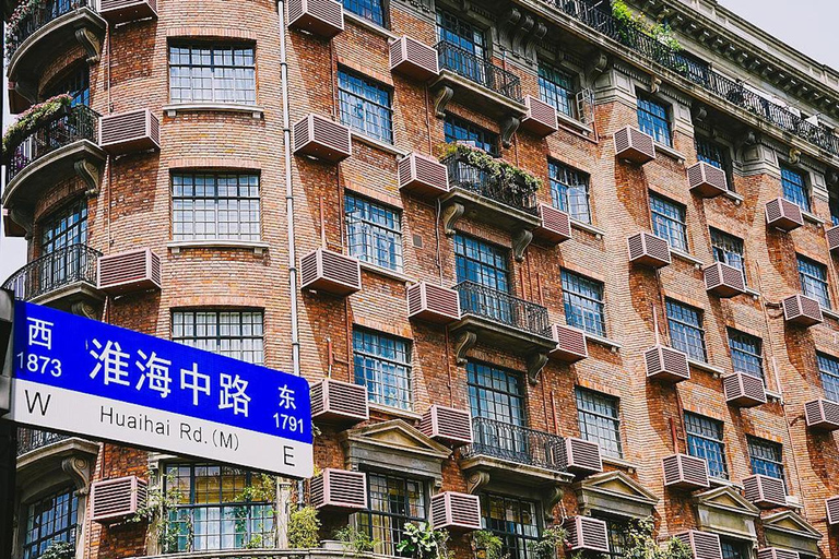 Shanghai: 4h Private City Tour, EN DE FR IT RU Local Guide Shanghai: 4h Private Tour with Italian Local Guide