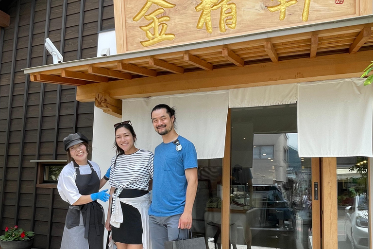 东京：富士山、Tatoo OK 温泉、清酒品尝和 Hoto 午餐