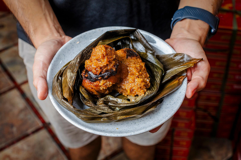 Manila Meals Food Tour with 15+ Tastings