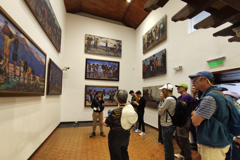 Centro Histórico de Quito: Un tour a pie cultural-gastro y de comprasQuito: Un tour a pie de exploración cultural y culinaria