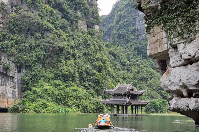 Z Hanoi: 2-dniowa wycieczka Ninh Binh z pobytem w bungalowie