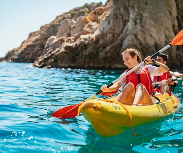 Barcelona: Tossa de Mar Kayak & Snorkel Tour w/3-Course Meal