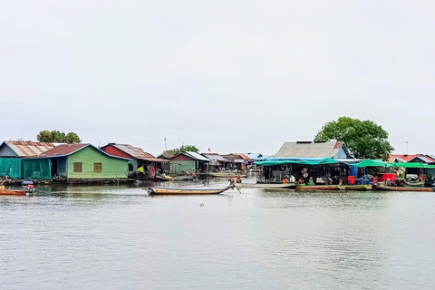 Siem Reap: Angkor Silk Farm & Mechrey Floating Village Tour