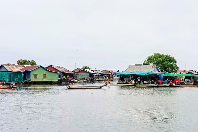 Siem Reap: Angkor Silk Farm & Mechrey Floating Village Tour