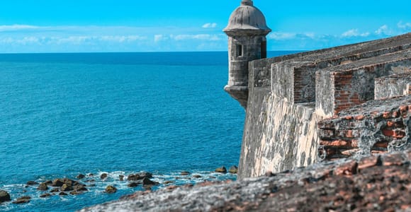 San Juan: Old Town Walking Tour with El Morro Entry