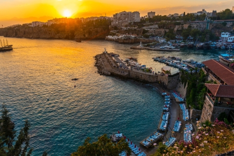 Antalya: Primer Paseo del Descubrimiento y Lectura a Pie