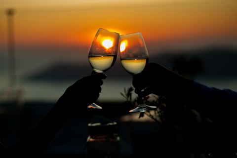 Santorini: Sunset Wine Tasting at The Athenian House