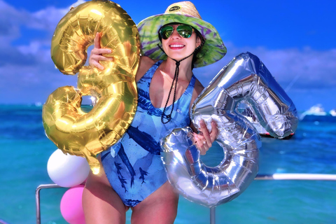 Private Yacht Tour with Snorkeling, lagoon and wild beach Your for 1-4 persons