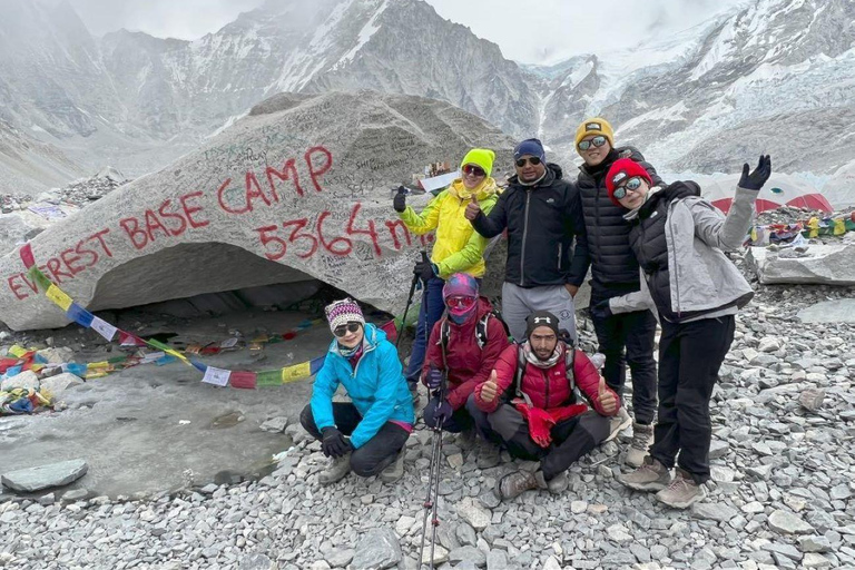 Trekking no acampamento base do Everest 12 dias