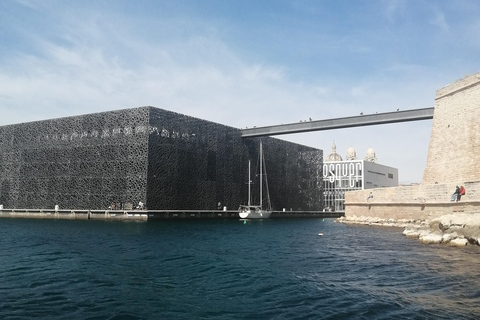 Marseille: Catamaran cruise to discover Frioul Islands