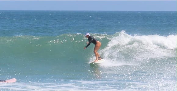 Nusa Dua: Private Intermediate Surf Lesson