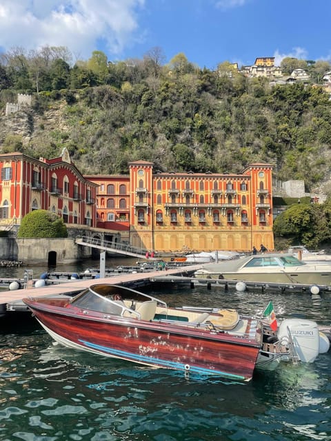 Lake Como: Private Tour - Classic Vintage Boat with coverage