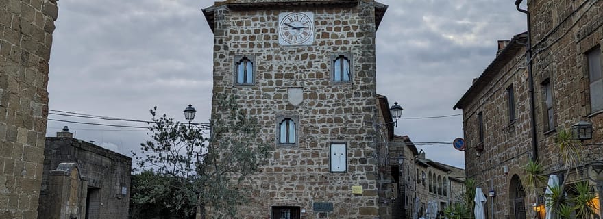Aventure de chasse aux tombes et de trekking à Sovana