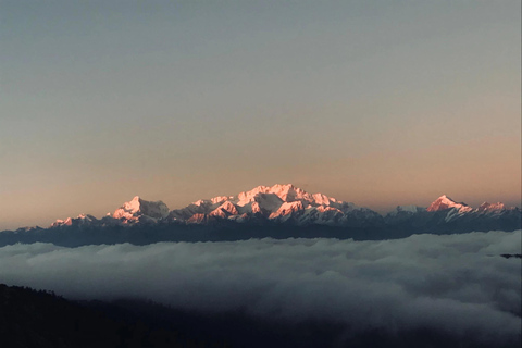 Bagdogra: Sandakphu & Phalut Trek with Meals & Guide