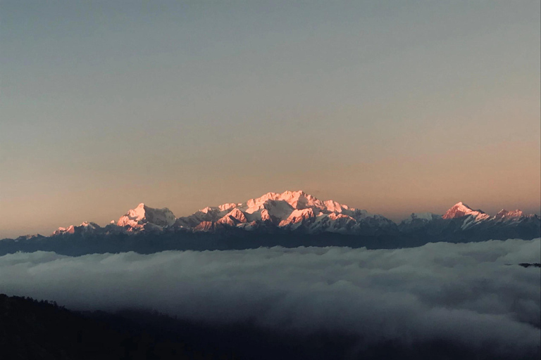 Bagdogra: Sandakphu & Phalut Trek with Meals & Guide