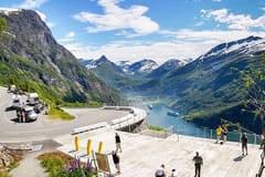 Bustour von Geiranger nach Ålesund (einfache Fahrt)