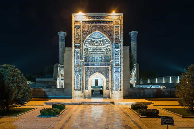 Pěší prohlídky Samarkandu – kouzelná noční nebo denní procházka městem