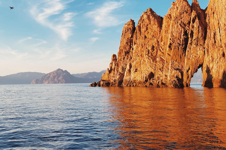 Sagone/Cargese: Calanques de Piana Sunset Apero semi-rigide From Cargèse: Sunset Cruise To The Calanques de Piana