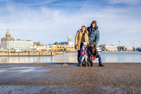 Joyful Family Walking Tour in Helsinki French Guided Tour