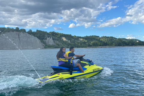 Toronto: Jet Ski Guided Tour with Training Session Toronto: Jet Ski Guided Tour with Training Session