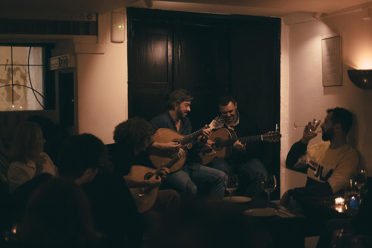 Lisbonne : Nuit du fado avec dîner dans une maison traditionnelle de fado