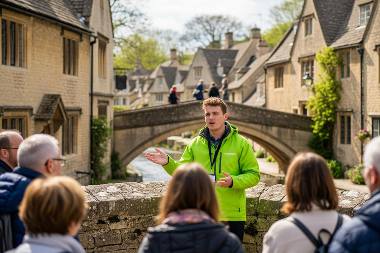 Oxford: Cotswolds byar, tur i liten grupp, heldagsutflyktOxford: Tur i liten grupp till byarna i Cotswolds, heldagsutflykt