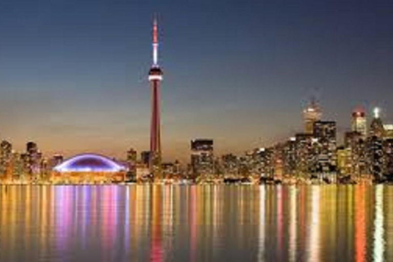 Toronto ICONIC Sightseeing Day Tour with Small Group Max 12 Tour Only