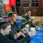 La vivace cultura Bia Hoi di Hanoi con un amante della birra