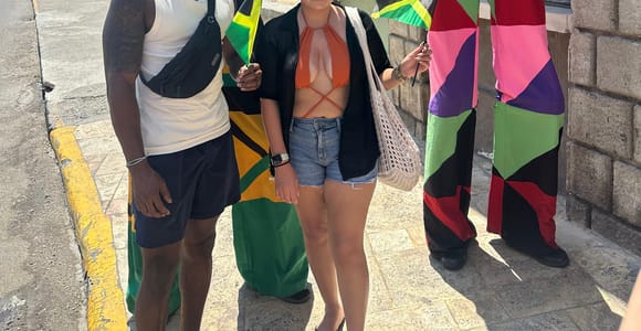 Montego Bay: Margaritaville & Shopping Private Tour