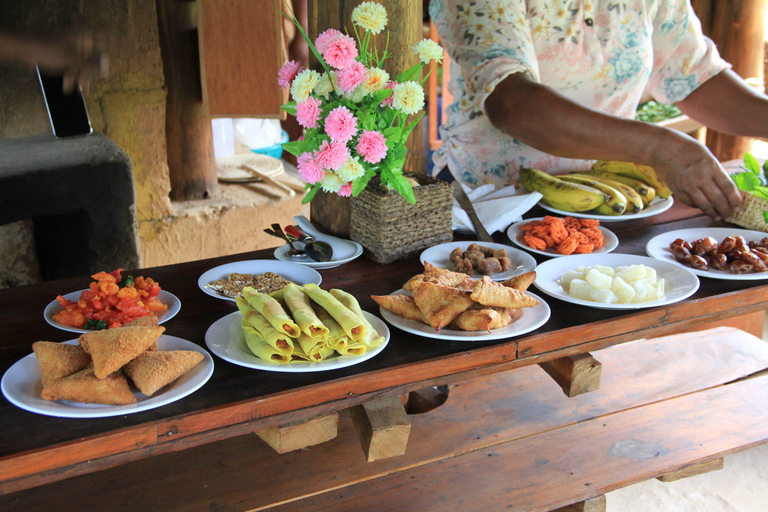 ELLA : Tea-Making Experience Tour with Tasting and Snacks