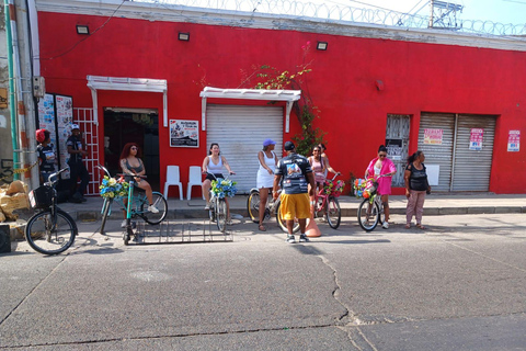 Cartagena: tour storico, culturale e di graffiti in bicicletta