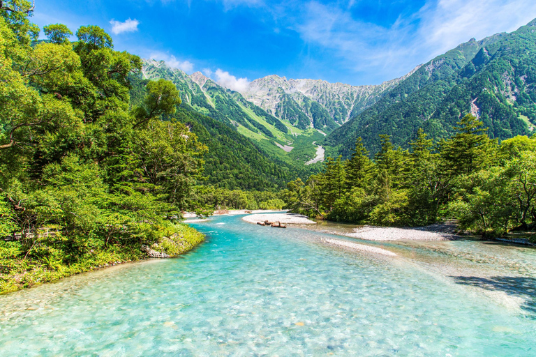From Tokyo: Kamikochi Autumn Foliage Day Trip by Bus