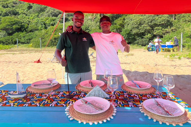 Maputo: Santa Maria Beach Cruise with Snorkeling & Brunch